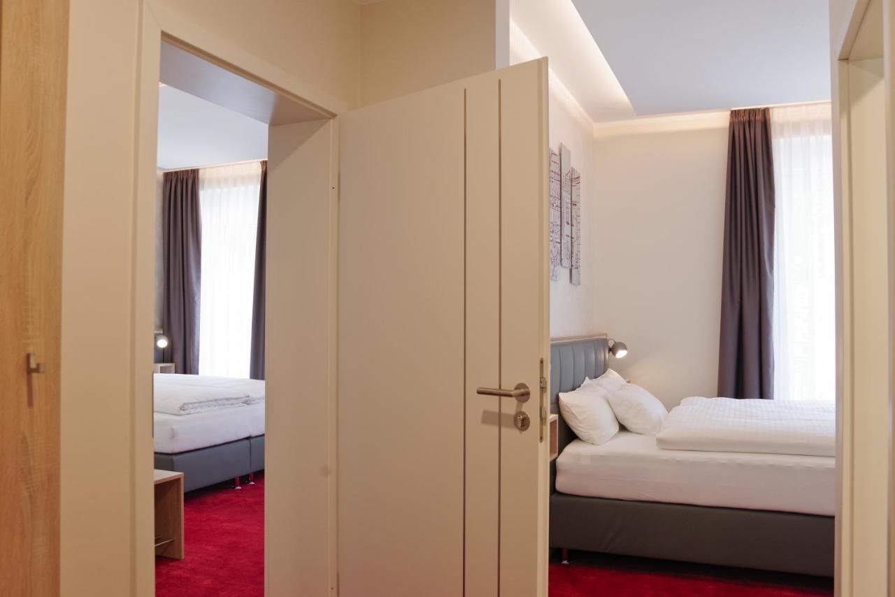 Hotel Am Waldkasino Ерфурт Екстер'єр фото